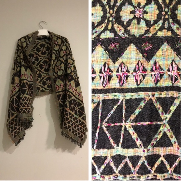 Anthropologie & Urban Outfitters 100% Wool Shawl Scarf Multicolored & Textured - Picture 4 of 13